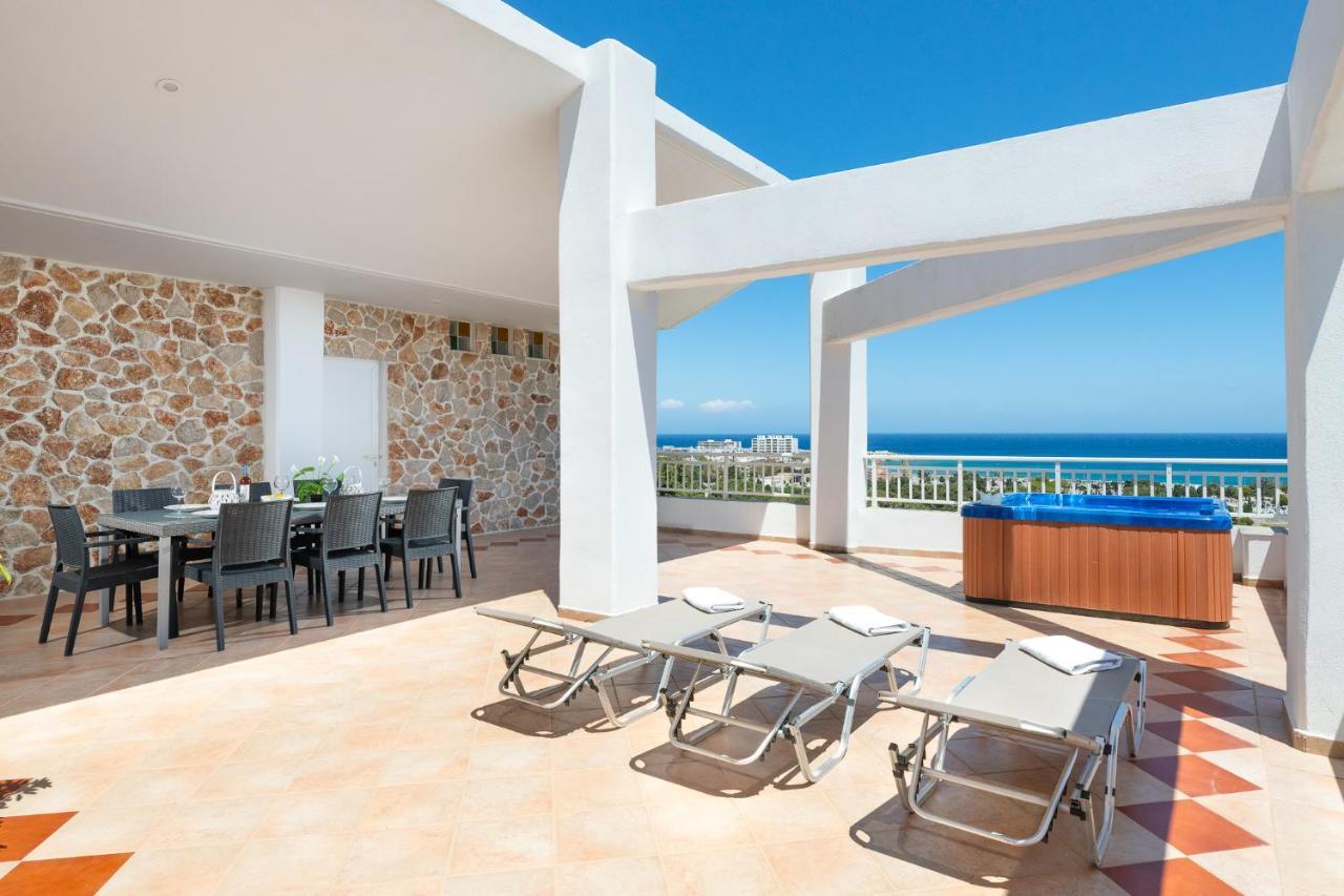 Amazing Apartments With Sea View In Rhodes Town Rhodes City Esterno foto