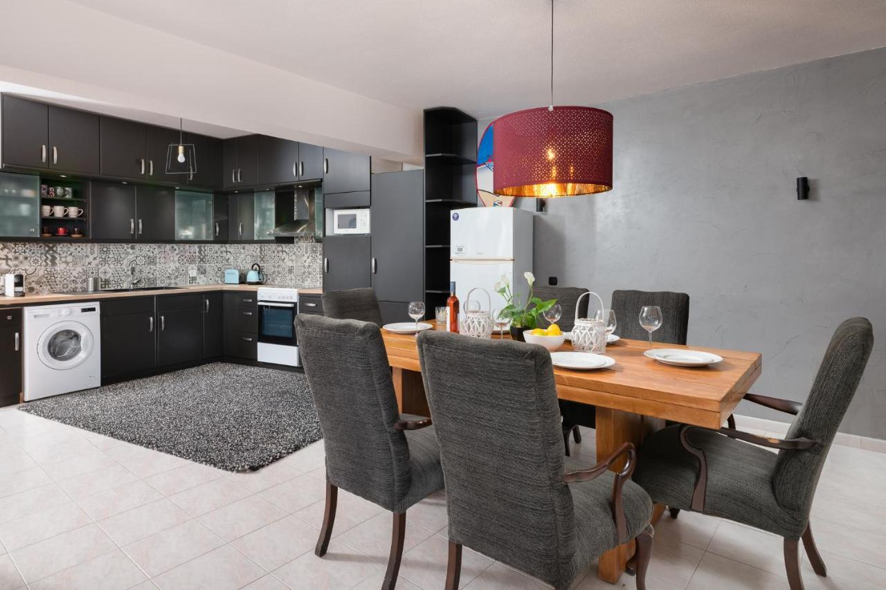 Amazing Apartments With Sea View In Rhodes Town Rhodes City Esterno foto